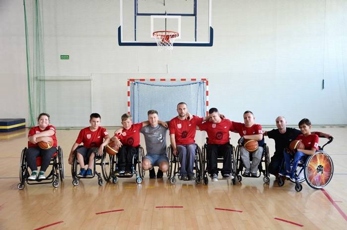 Zaproszenie na mecz towarzyski koszykówki na wózkach