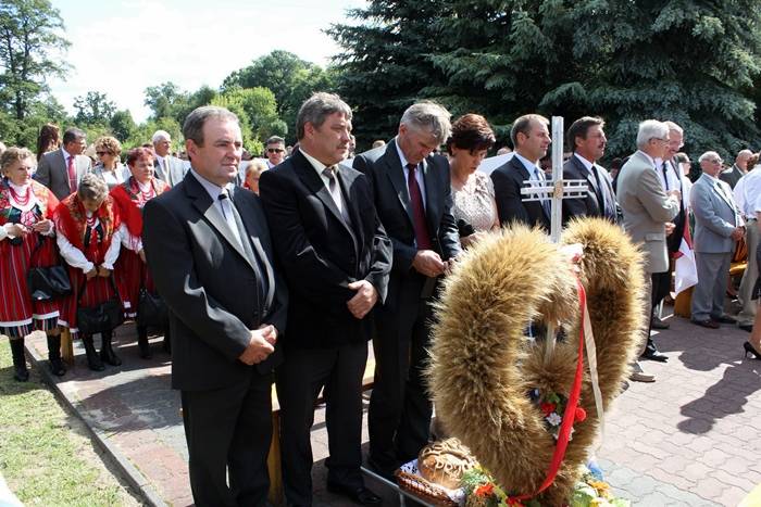 REPREZENTACJA POWIATU PRZASNYSKIEGO NA DOŻYNKACH WOJEWÓDZKICH W MIĘTNEM
