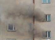 5 zastępów straży pożarnej walczyło z pożarem w bloku