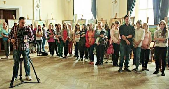 Powiatowy konkurs plastyczny 2013 w przasnyskim LO