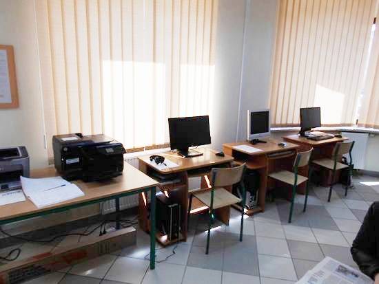 Nowy sprzęt komputerowy w bibliotece 