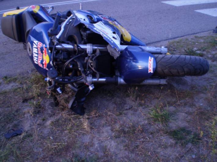 Małowidz. Zderzenie samochodu osobowego Daewoo Nexii z motocyklem Yamaha (Zdjęcia)