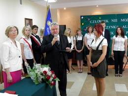 Starosta nagradza i motywuje uczniów
