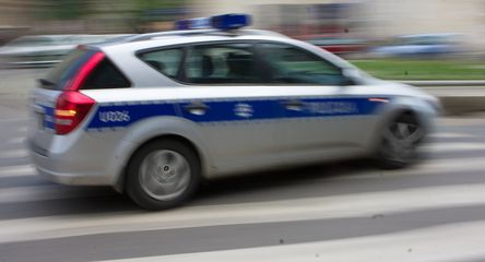 Pościg samochodowy za nastolatkami zakończony kraksą