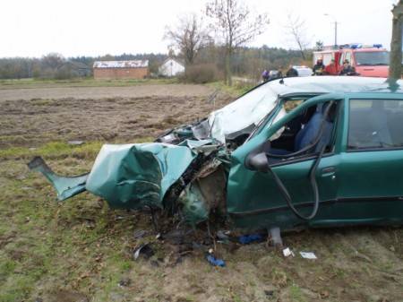 Wypadek za wypadkiem, niektóre zbierają śmiertelne żniwo (zdjęcia!)