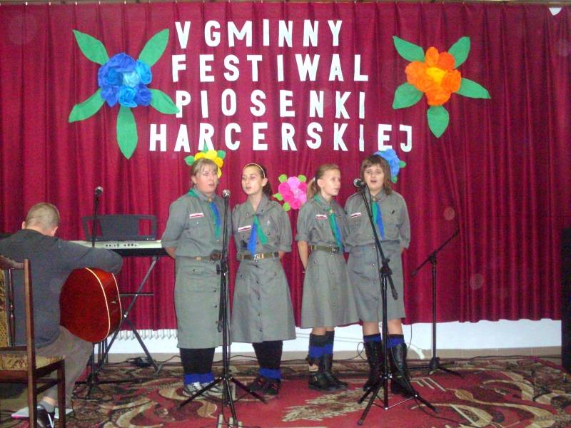 Jak śpiewają chorzelscy harcerze?