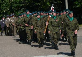Koniec przywilejów emerytalnych w armii?