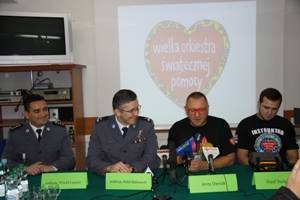 Instruktorzy WOŚP szkolą policjantów