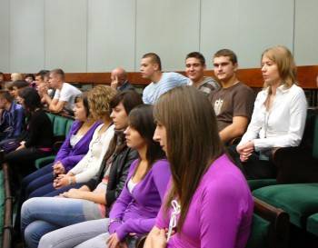 Uczniowie LO w centrum „afery hazardowej”