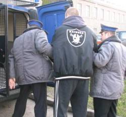 Diler złapany, problem narkotyków pozostał
