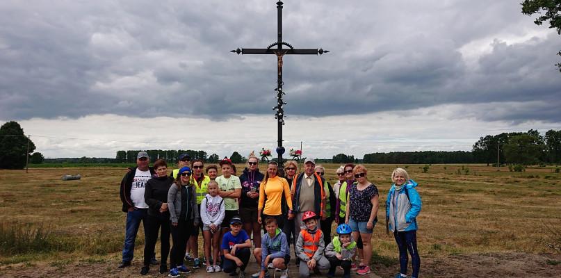 Wyruszyli 20-osobową grupą, zakończyli dwa razy większą. Te pikniki cieszą się powodzeniem
