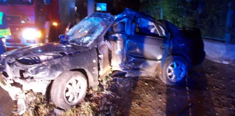 Nie zostawiaj tak swojego auta! Mogą je ukraść i zniszczyć