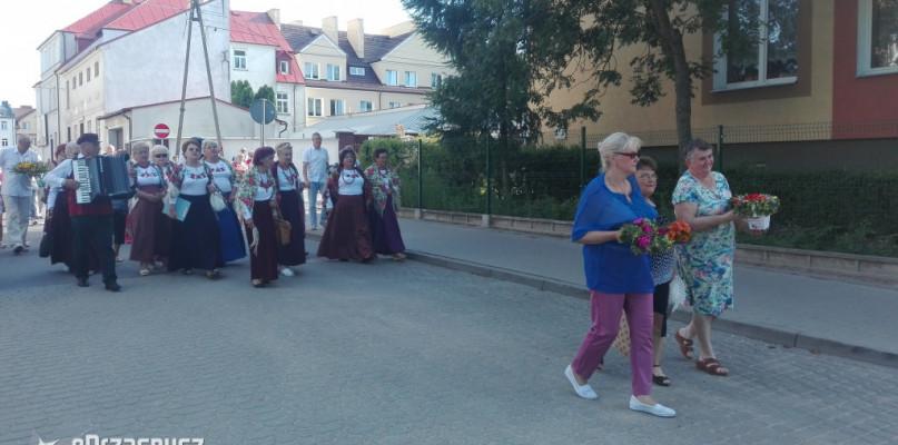 Przasnyszanie starym obyczajem puszczali wianki na Węgierce [Zdjęcia]