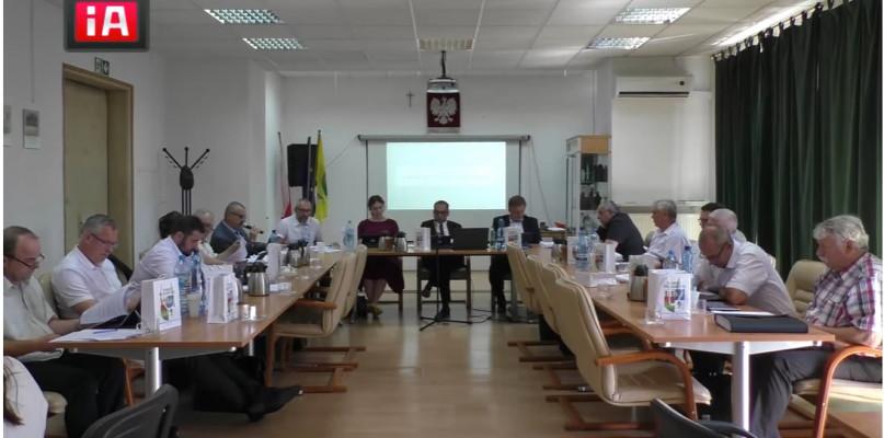 Powiat przasnyski przyjął Samorządową Kartę Praw Rodzin