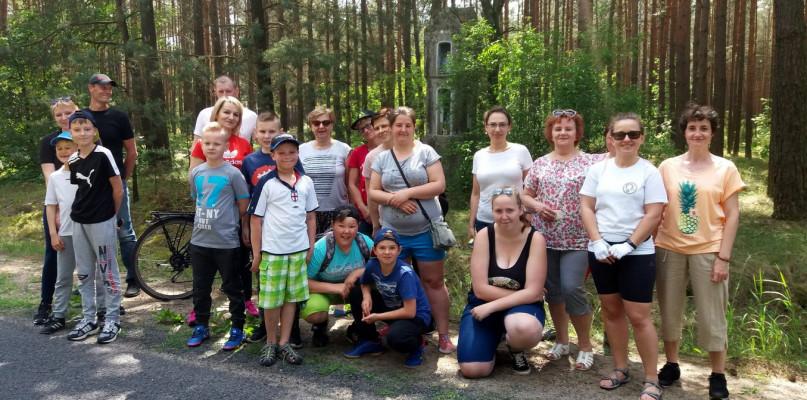 Jednorożec zainaugurował sezon. Ruszyły pikniki z kapliczką w tle.