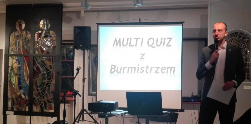 Multi Quiz z Burmistrzem podczas Nocy Muzeów zmusił do myślenia. Sprawdź czy znasz odpowiedzi.