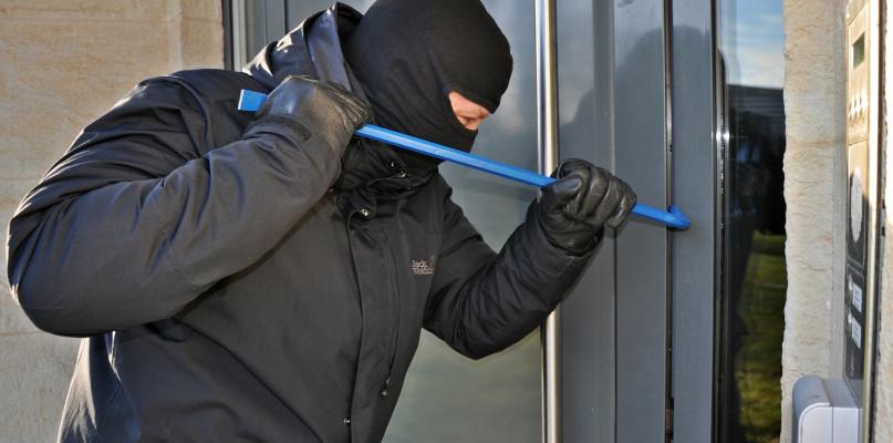 Uwaga na Kradzieże i Kradzieże z włamaniami !