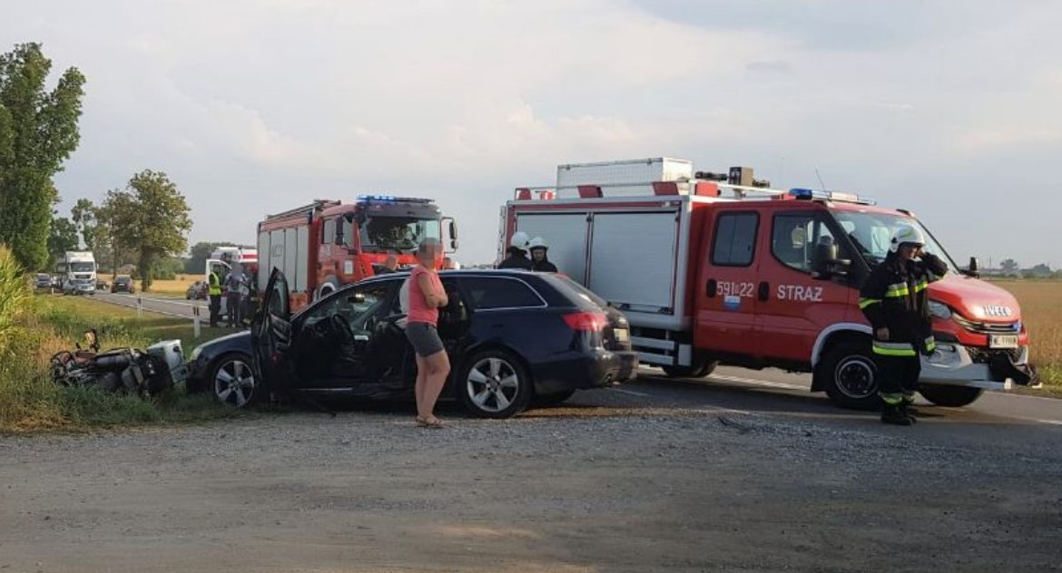 Przasnysz-Mchowo. Tu zderzyła się osobówka z motocyklem