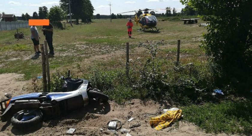 Chorzele. Znalezioną nieprzytomną kobietę zabrało Lotnicze Pogotowie Ratunkowe