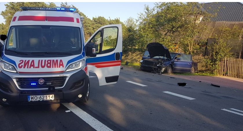 Wypadek w Karolewie. Jedna osoba został poszkodowana.