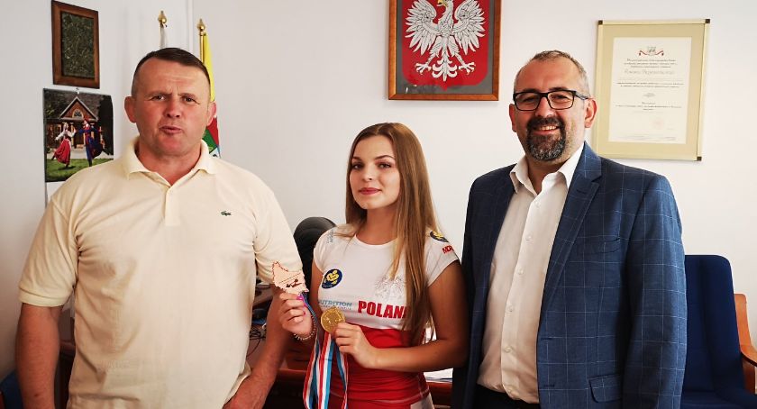 Weronika Kiersikowska odwiedziła Starostę Przasnyskiego Krzysztofa Bieńkowskiego.