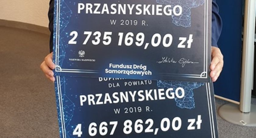 Czeki przekazane! Powiat i Krzynowłoga Mała z dofinansowaniem