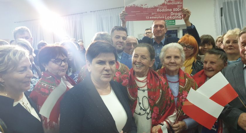 Ponad 300 osób spotkało się z Premier Beatą Szydło