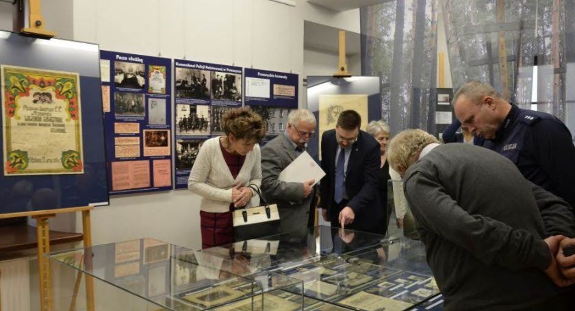 Otwarto wystawę Na posterunku. Policja Państwowa w powiecie przasnyskim w latach 1919 – 1939 [Zdjęcia]