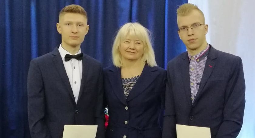 Stypendyści przasnyskiego ALO