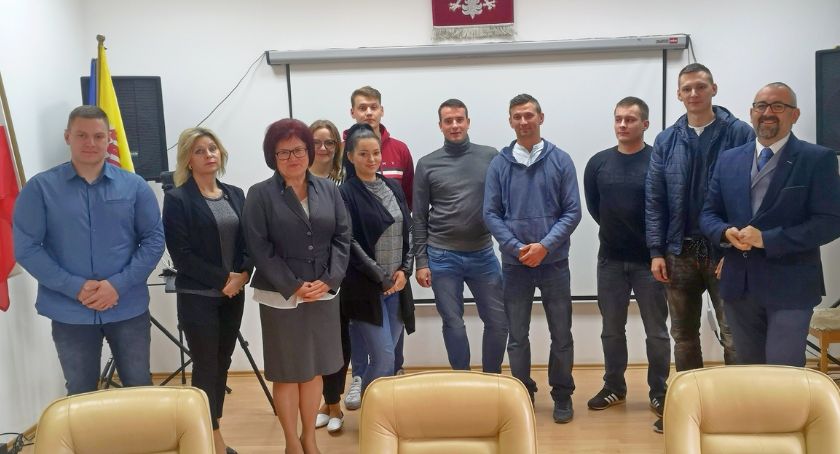 Powiat Przasnyski wspiera młodych bezrobotnych