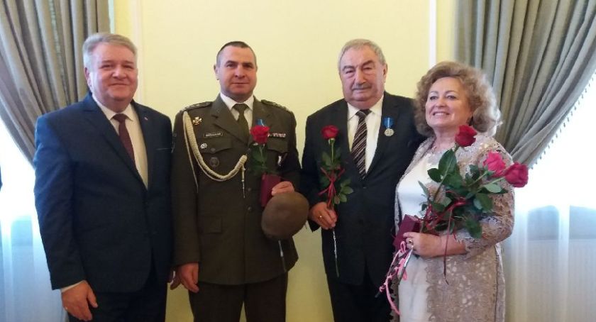 Dowódca mazowieckich terytorialsów odznaczony medalem Stulecia Odzyskania Niepodległości