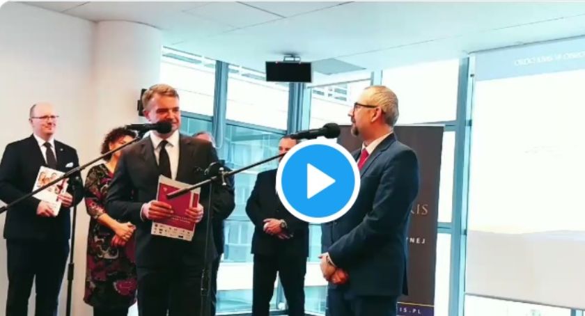 Mieszkańcy powiatu pełni nienawiści? Konferencja ws. fake newsów o rzekomych 