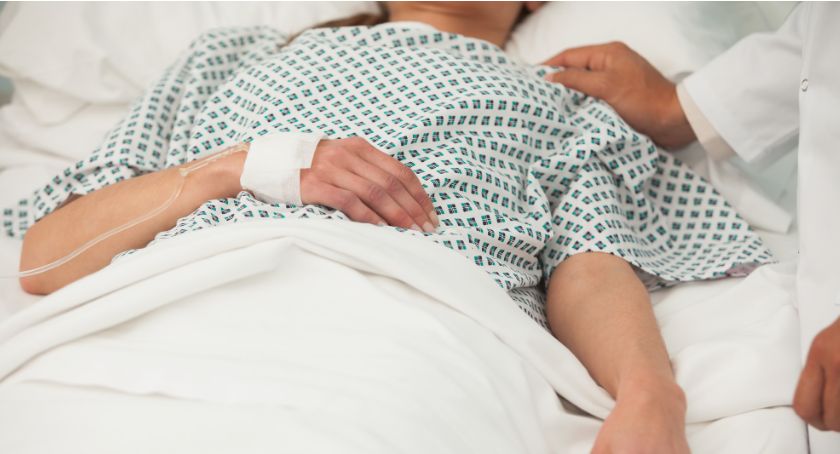 Trzy osoby hospitalizowane. Aktualne dane epidemiologiczne w powiecie [17.04]