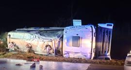 Wypadek samochodu ciężarowego w miejscowości Jednoro&hellip;