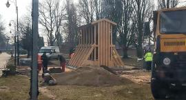 Co się dzieje wokół tężni? Trwają prace budowlane