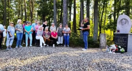 Ścieżkami historii III – seniorzy w podróży po lokal…