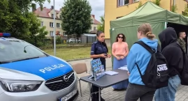 Policjanci z Przasnysza zachęcali do wstąpienia do s&hellip;