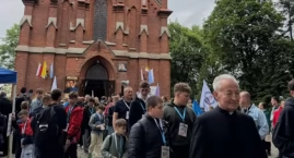 Tysiące kroków ku wierze. Ministranci z całej Polski&hellip;