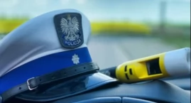 Pijany kierowca zakończył jazdę w rowie. Miał ponad &hellip;