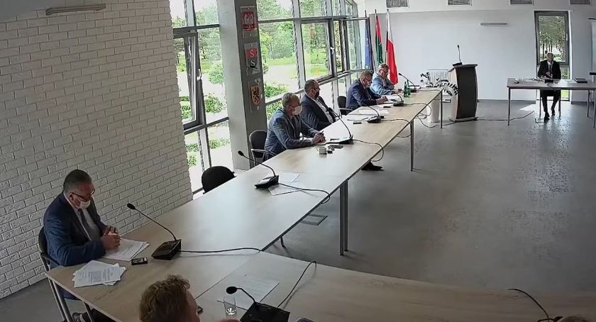 Wójt gminy Stężyca z jednogłośnym wotum zaufania i absolutorium 