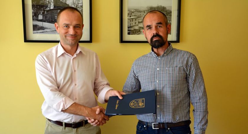 Modernizacja dwóch dróg w gminie Żukowo. W Leźnie wprowadzono objazd