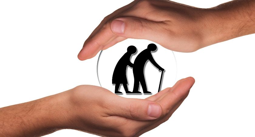 Seniorzy z gminy Stężyca mogą otrzymać pomoc finansową na zakup leków 