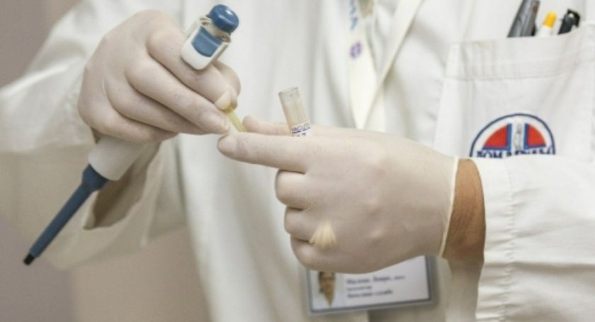 44 nowych zakażeń w Pomorskiem, cztery w Kartuskiem  - łącznie już 2664 przypadki na Pomorzu