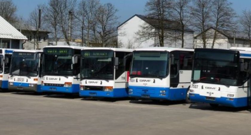 Przepełnione autobusy? Pasażerowie boją się koronawirusa