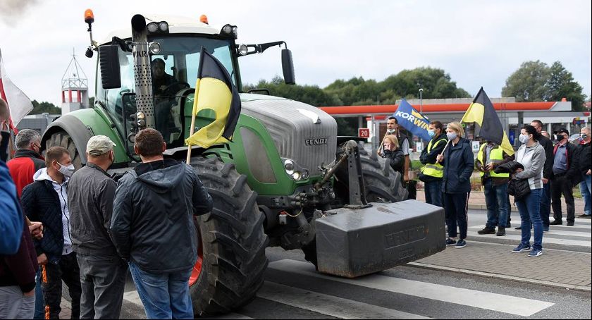 Rolnicy: parlamentarzyści oszukali i zdradzili polską wieś! W środę kolejny protest