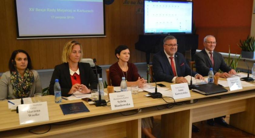 Podatki w górę i zrównanie podatku dla przedsiębiorców na terenach miejskich i wiejskich? Radni przeciw