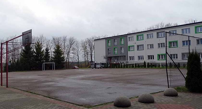 Największy zespół oświatowy w gminie Żukowo doczeka się nowej sali widowiskowo – sportowej