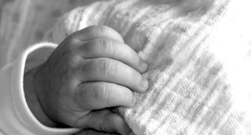 Zmarł noworodek. Przyczynę śmierci dziecka wyjaśnia prokuratura 