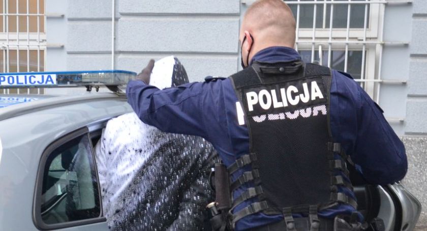Kierował hondą po narkotykach i bez uprawnień, a dziecko przewoził bez fotelika 