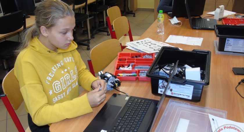 „Dwójka” realizuje projekt Centrum Mistrzostwa Informatycznego